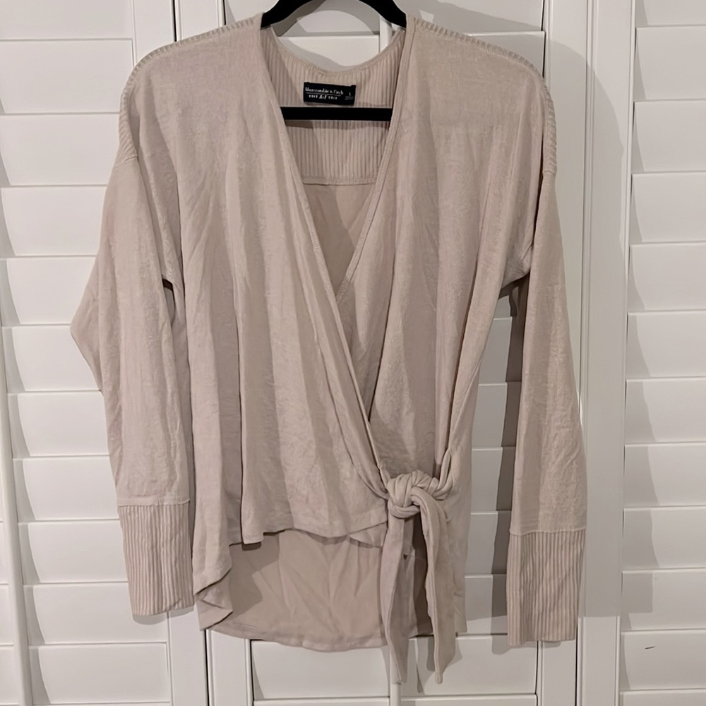 Abercrombie & Fitch soft and cozy wrap sweater